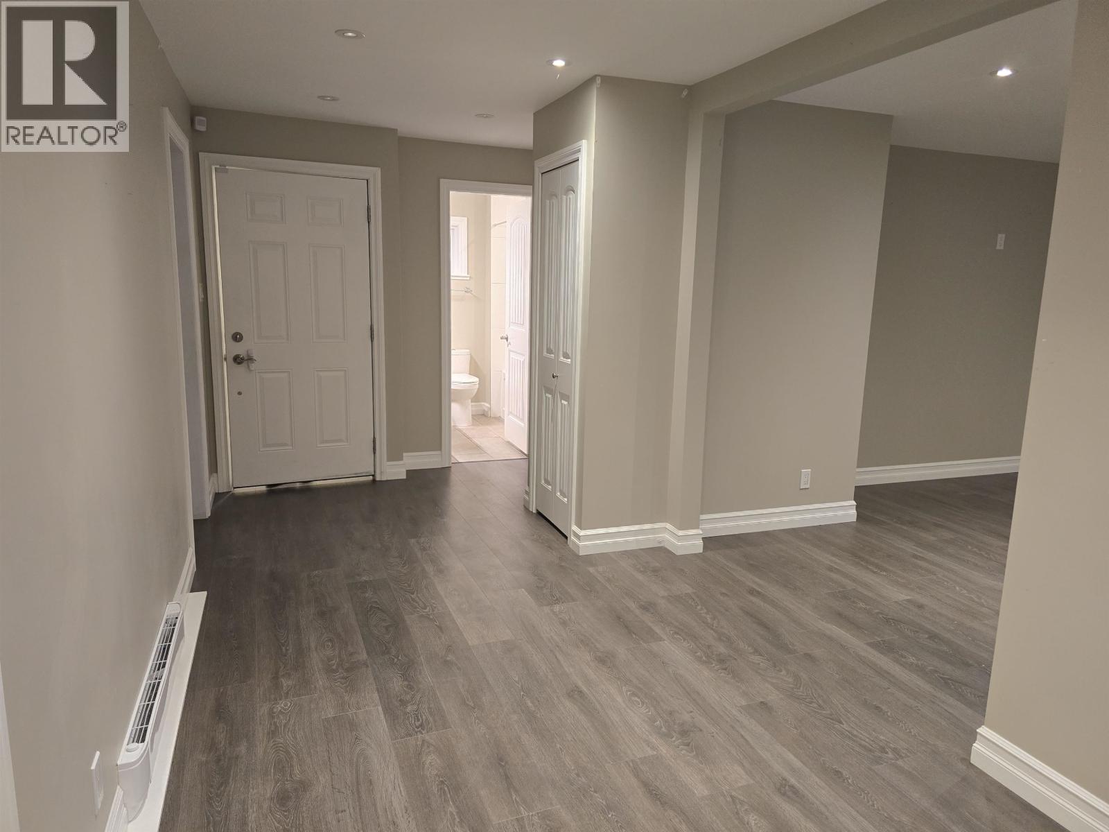 22504 Lougheed Highway, Maple Ridge, British Columbia  V2X 2V1 - Photo 31 - C8079264