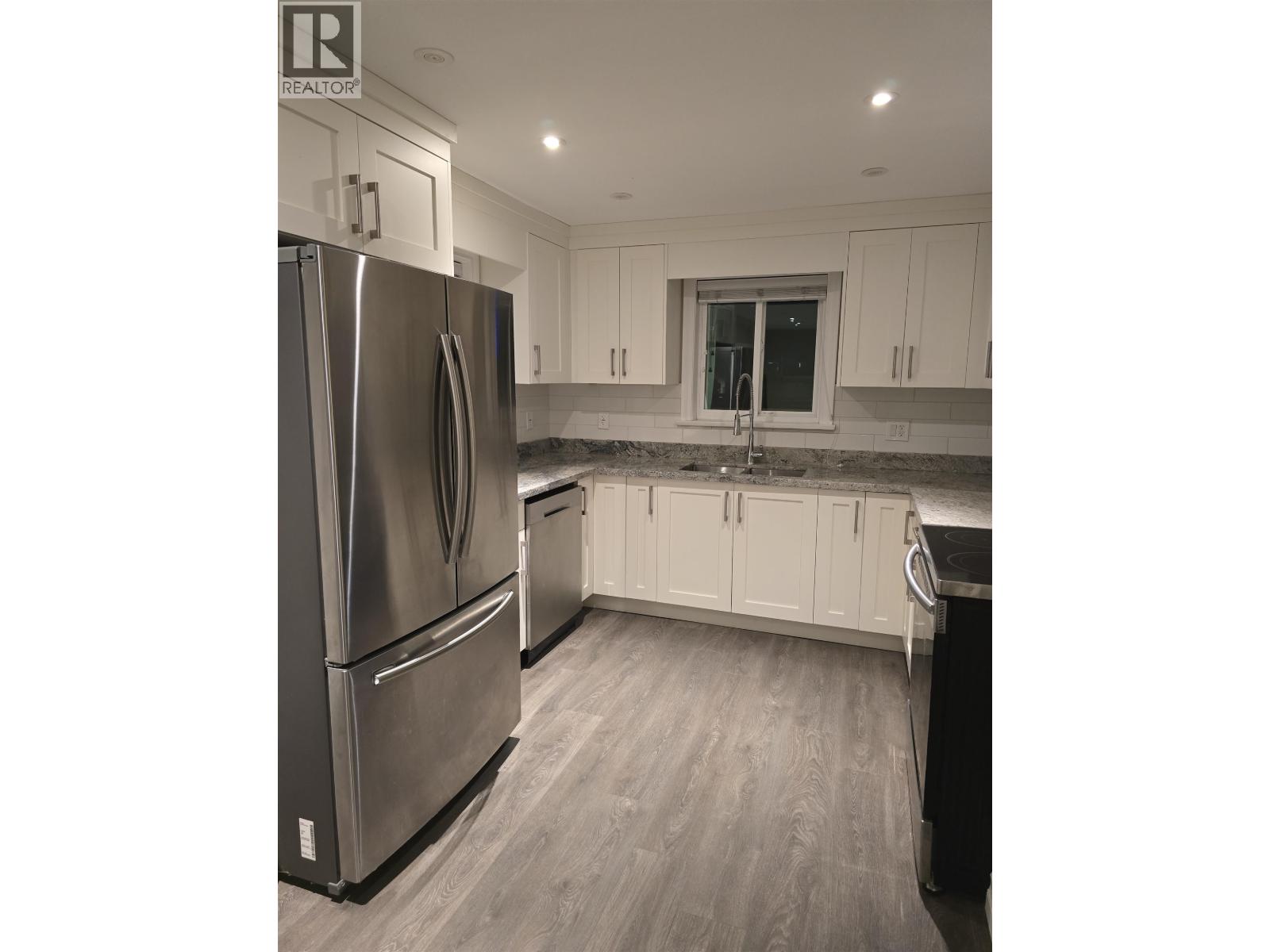 22504 Lougheed Highway, Maple Ridge, British Columbia  V2X 2V1 - Photo 19 - C8079264