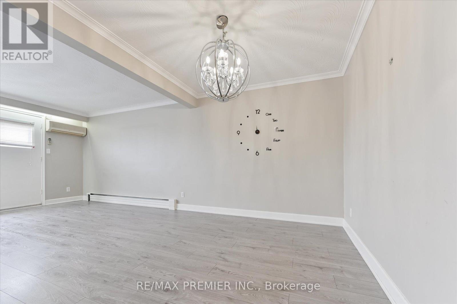 #3 - 319 Wilmington Avenue, Toronto, Ontario  M3H 5K9 - Photo 9 - C13242992