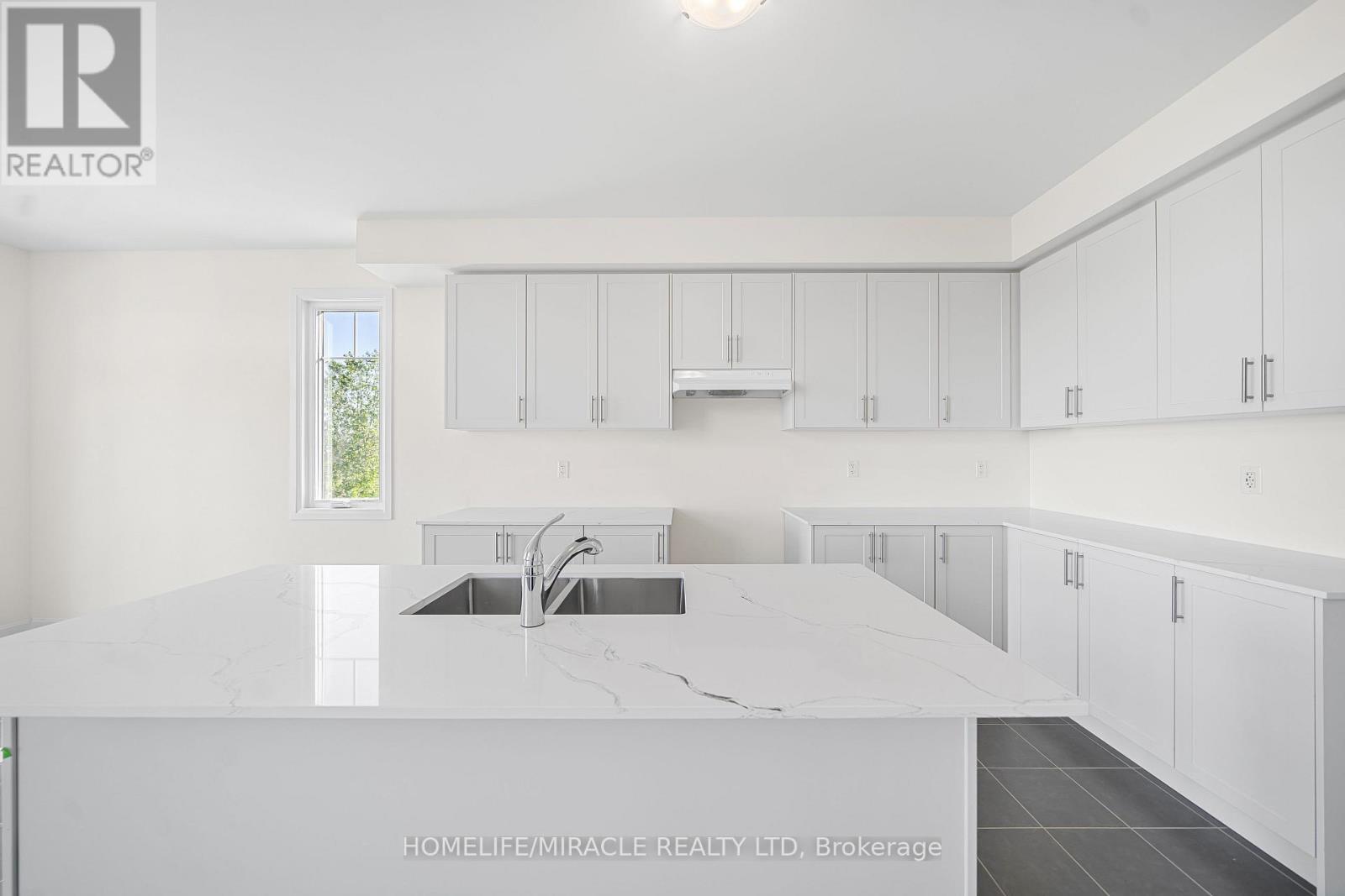 34 Royal Oak Crescent, Loyalist, Ontario  K0H 1G0 - Photo 23 - X13243542