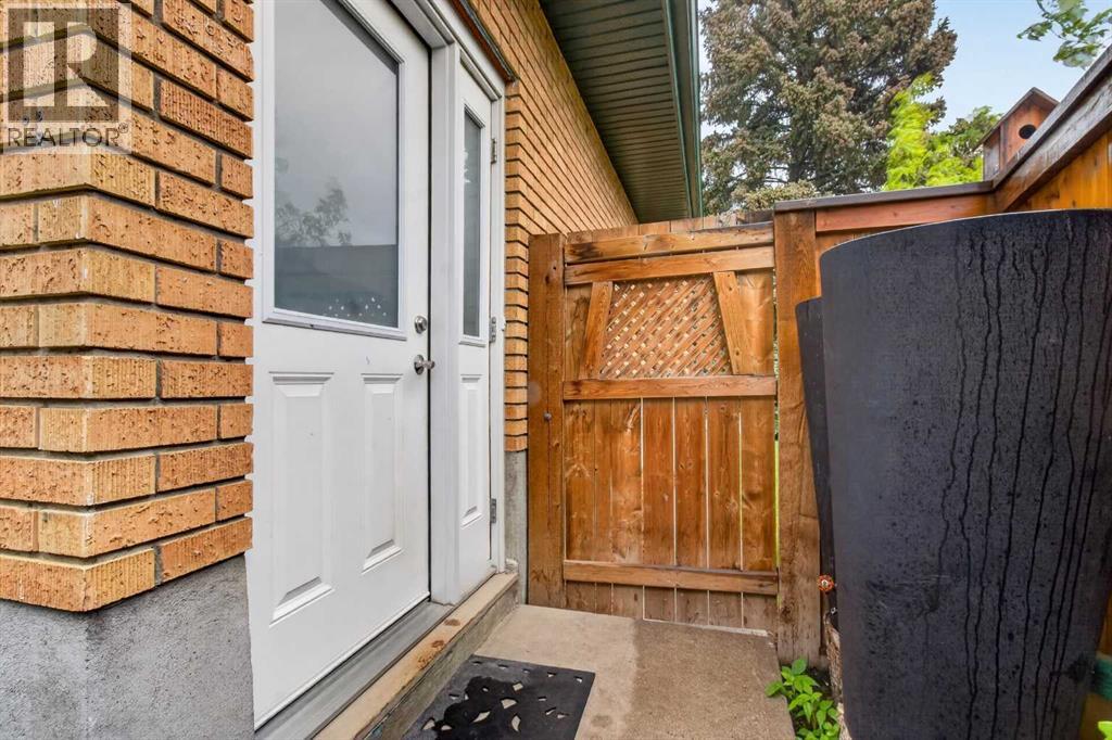 203 Southampton Drive Sw, Calgary, Alberta  T2W 0V6 - Photo 34 - A2317746