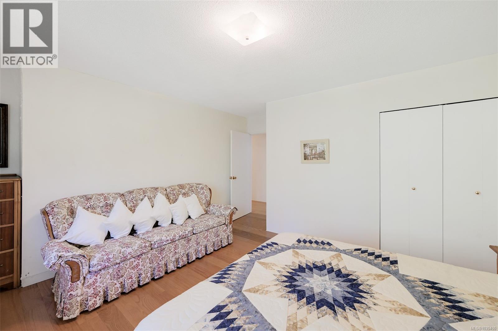 Listing image 59