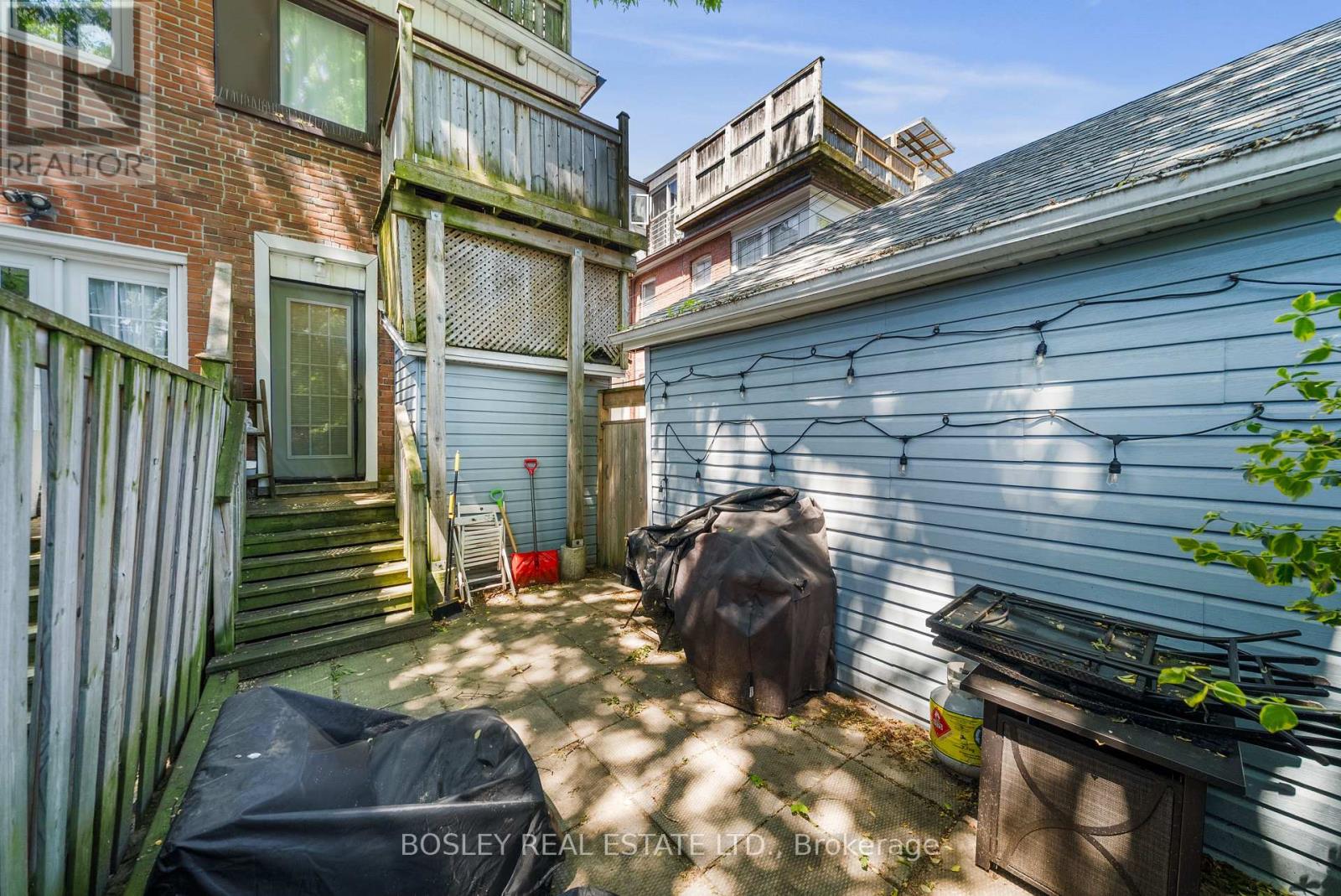 Main - 229 Woodbine Avenue, Toronto, Ontario  M4L 3P3 - Photo 10 - E13243218
