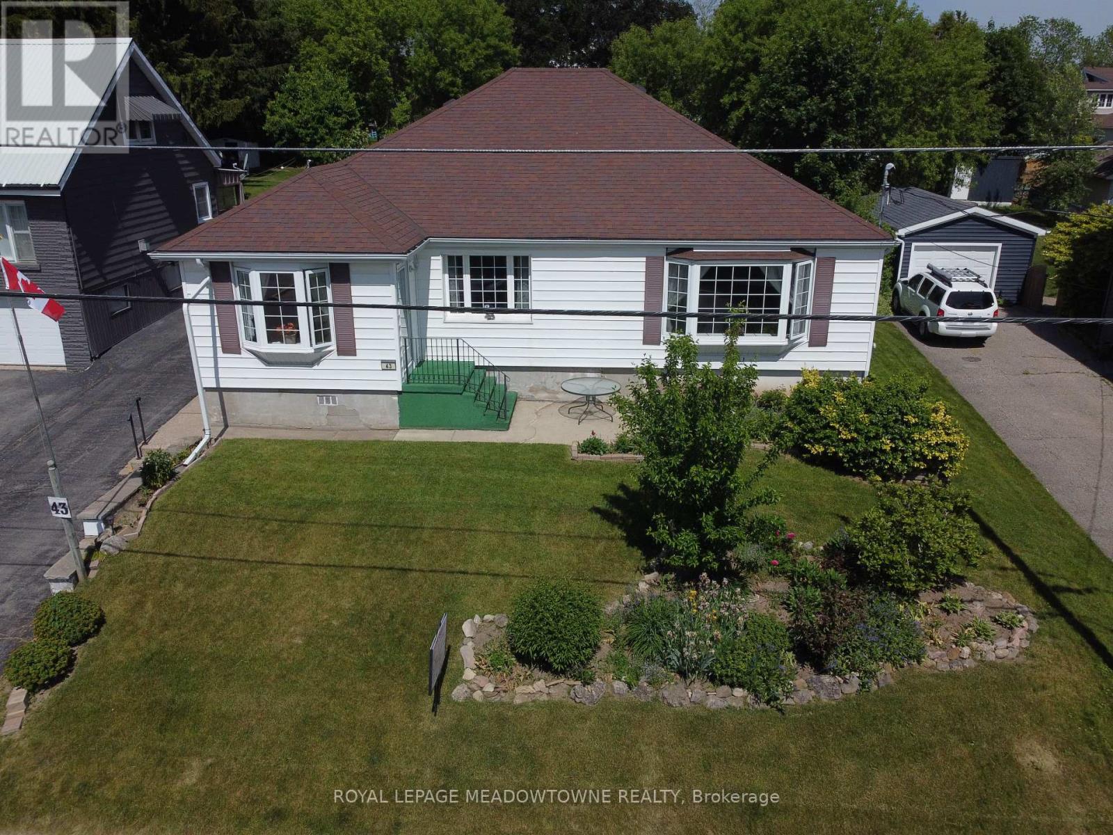 43 Cobblehill Road, Halton Hills, Ontario  L7J 1P1 - Photo 43 - W12893204