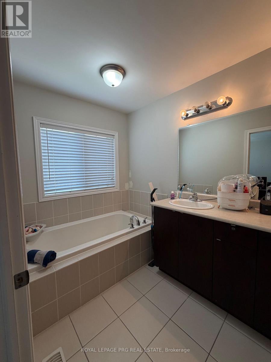 57 True Blue Crescent, Caledon, Ontario  L7E 4K7 - Photo 11 - W13224682