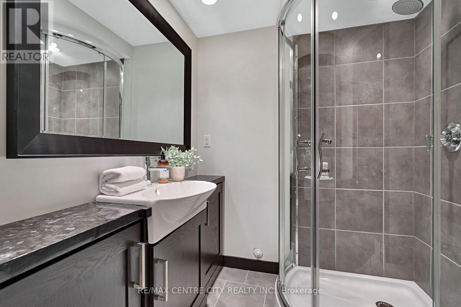 1027 Manchester Road, London North, Ontario  N6H 5J1 - Photo 31 - X13243594