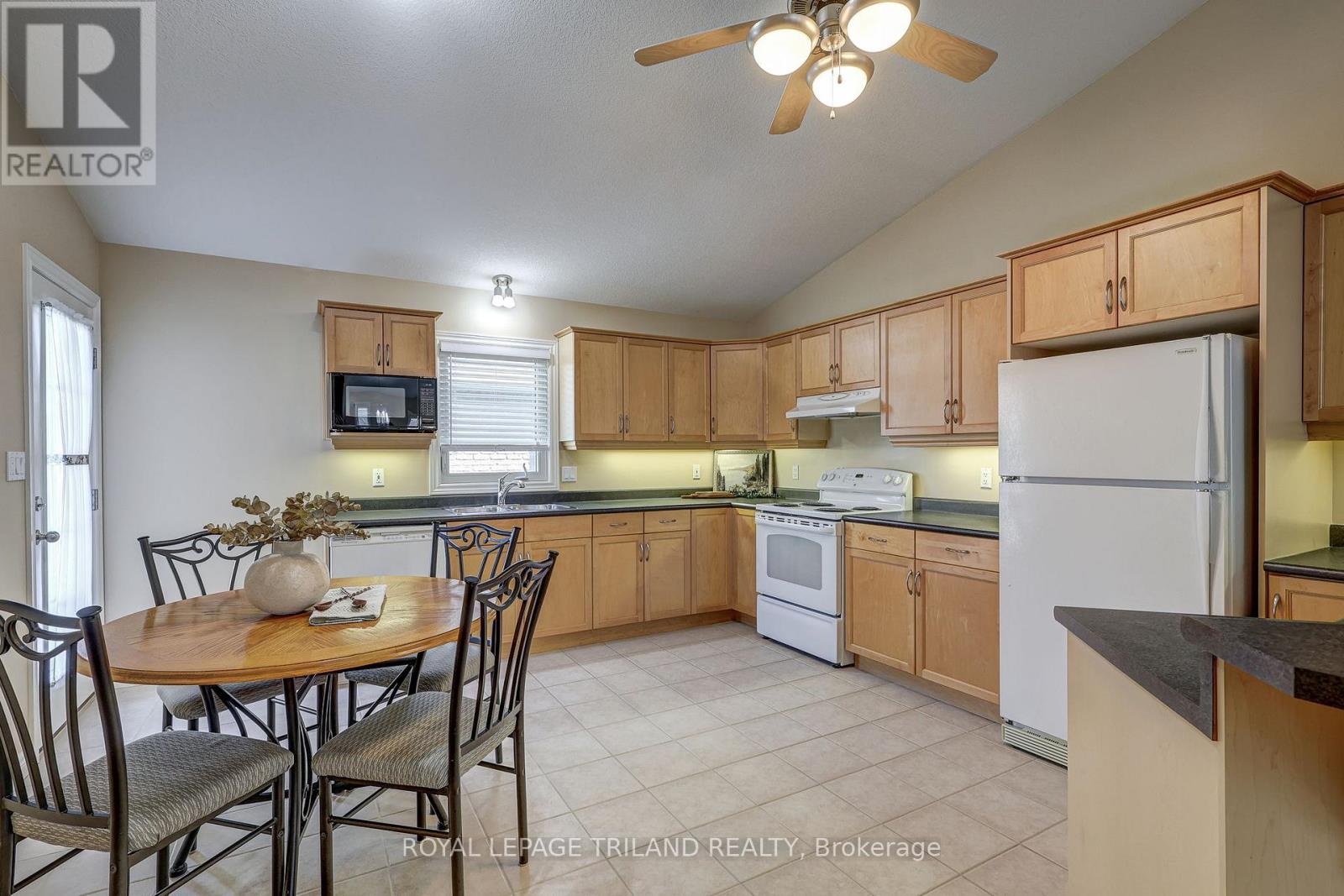 19 Oriole Lane, St. Thomas, Ontario  N5R 6K8 - Photo 6 - X13243606
