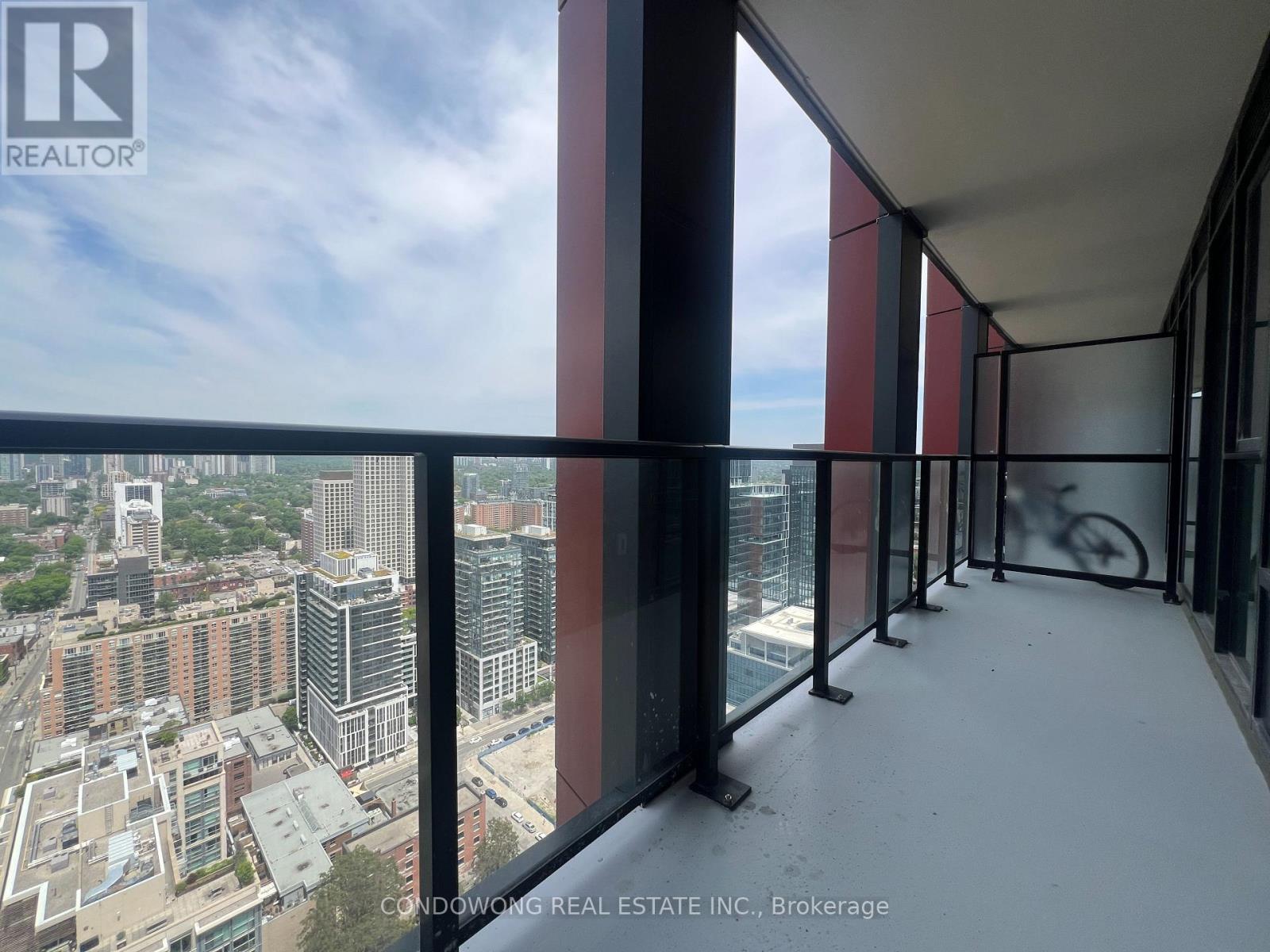 4016 - 180 Front Street E, Toronto, Ontario  M5A 0A9 - Photo 8 - C13243586