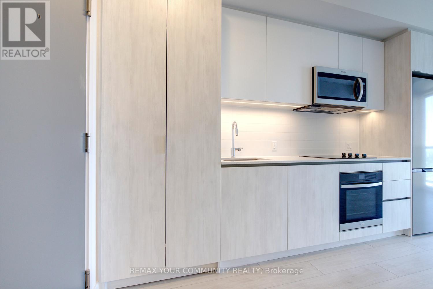 3026 - 5858 Yonge Street, Toronto, Ontario  M2M 0C6 - Photo 5 - C13243604