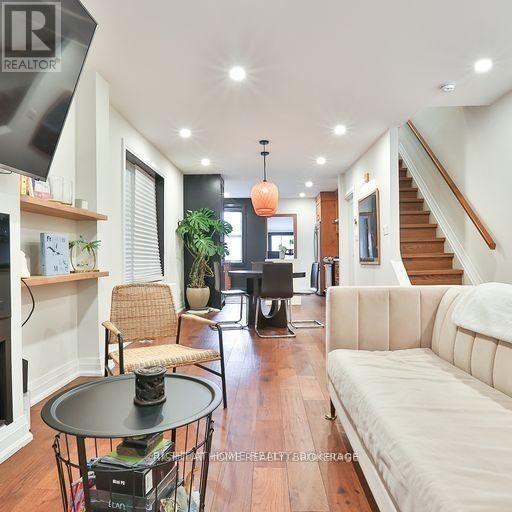 43 Kingston Road, Toronto, Ontario  M4L 1S5 - Photo 9 - E13243624