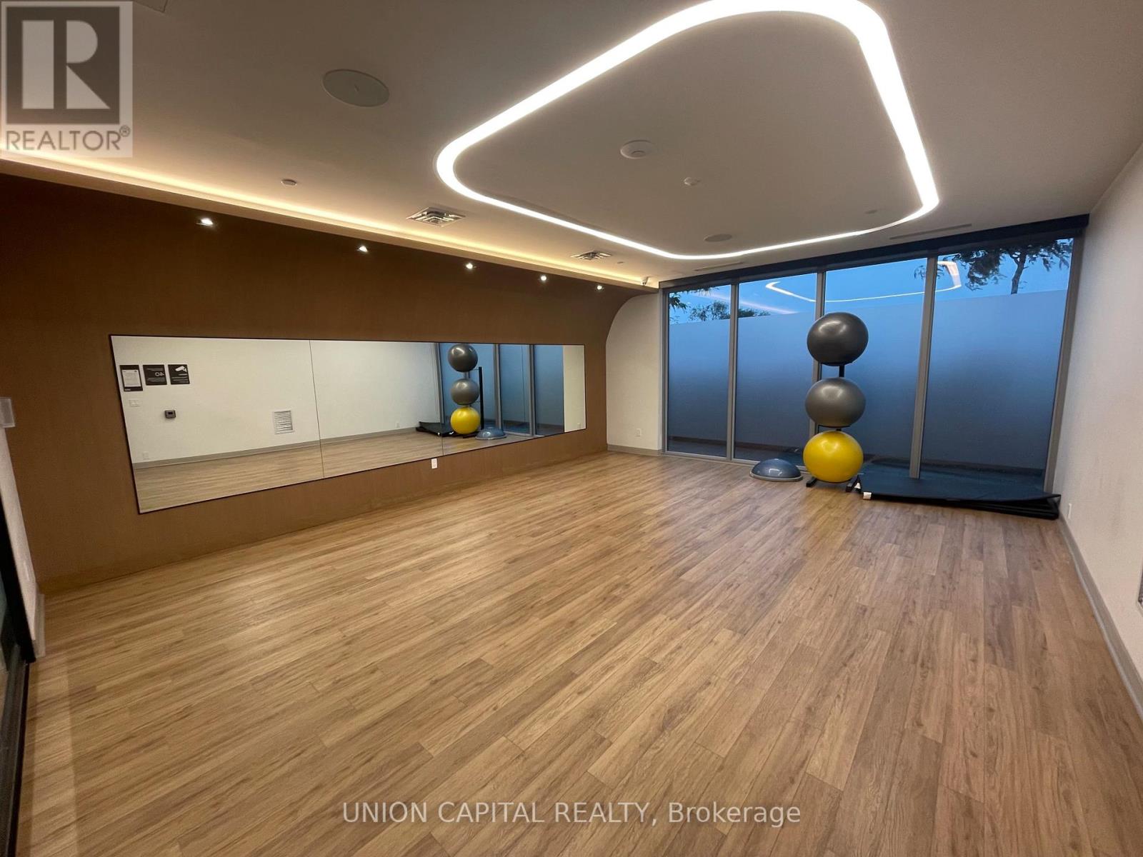 2803 - 225 Village Green Square, Toronto, Ontario  M1S 0N4 - Photo 17 - E13243688