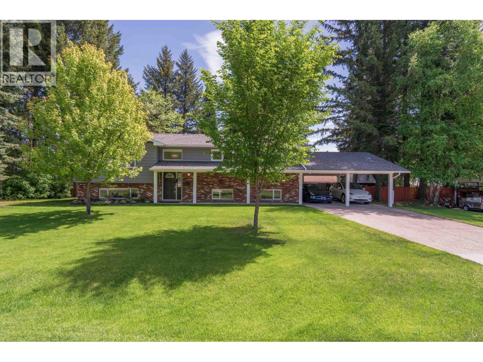 2886 Killarney Drive, Prince George, British Columbia  V2K 3J6 - Photo 2 - R3132463