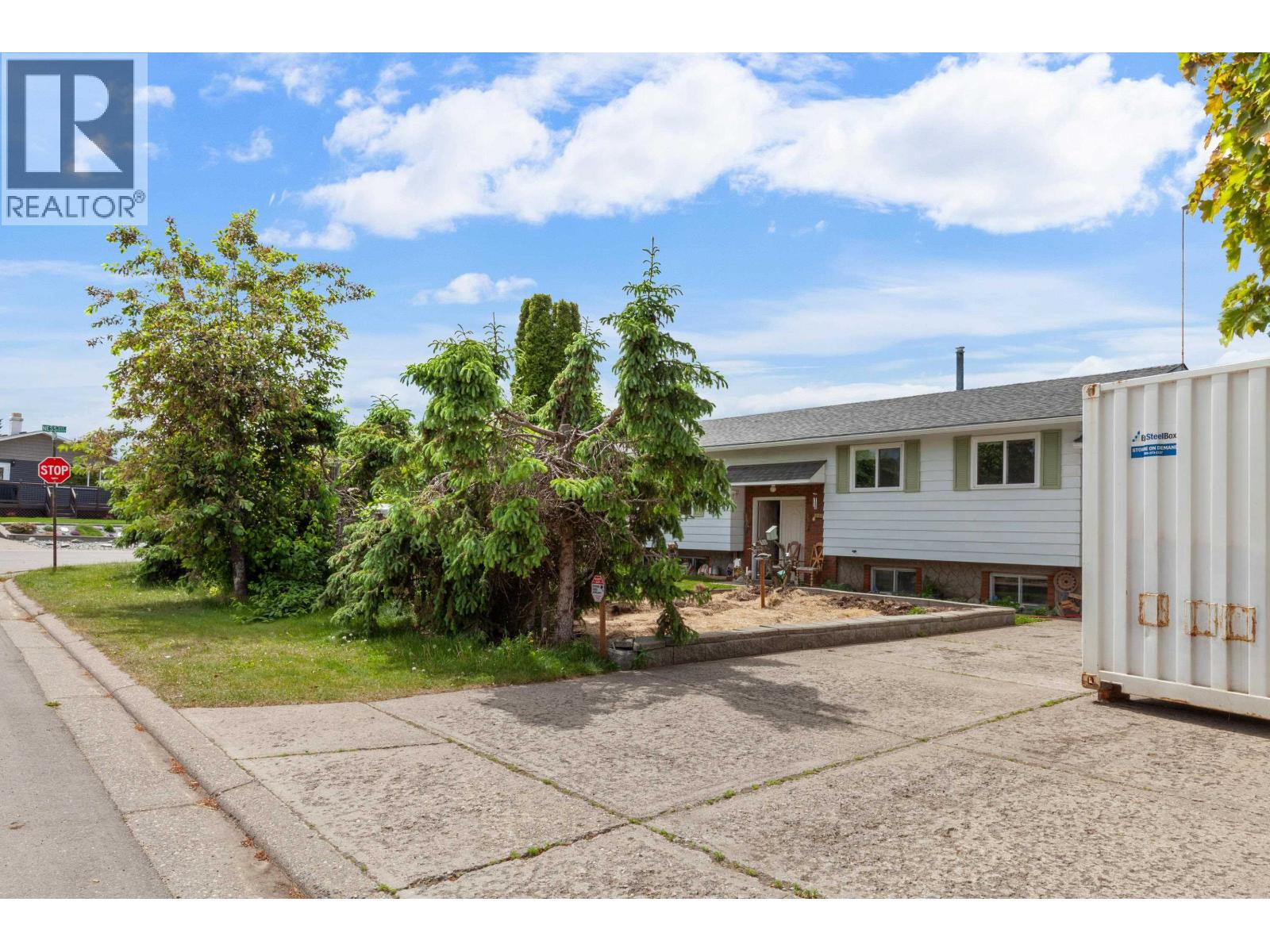 4293 PUNCHAW CRESCENT