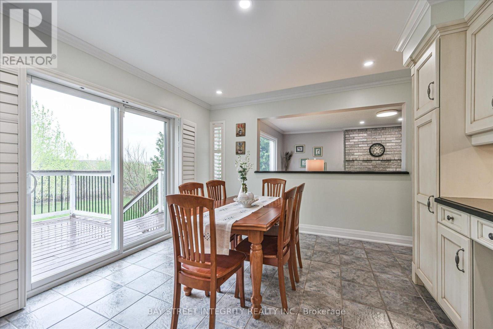 535 Malvern Crescent, Newmarket, Ontario  L3Y 7L7 - Photo 11 - N13243598
