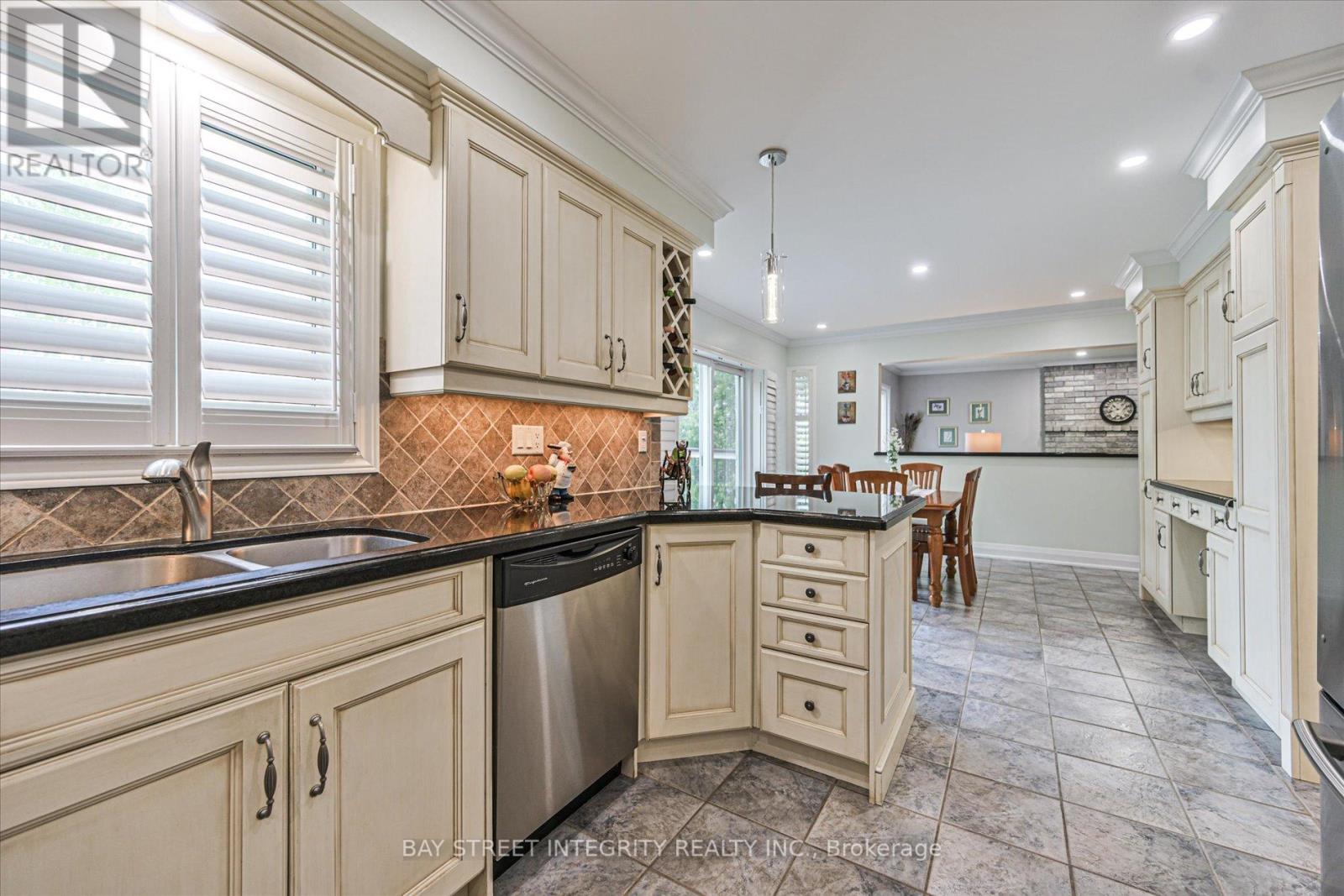 535 Malvern Crescent, Newmarket, Ontario  L3Y 7L7 - Photo 14 - N13243598