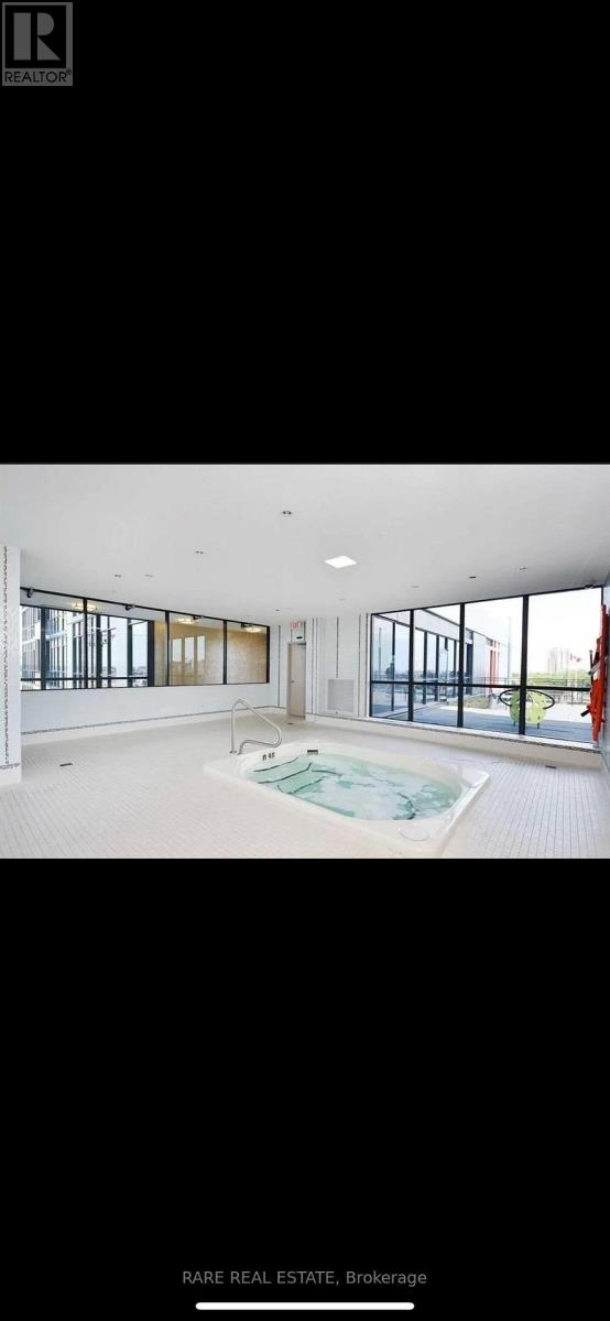 1809 - 75 Eglinton Avenue W, Mississauga, Ontario  L5R 0E5 - Photo 17 - W13243596