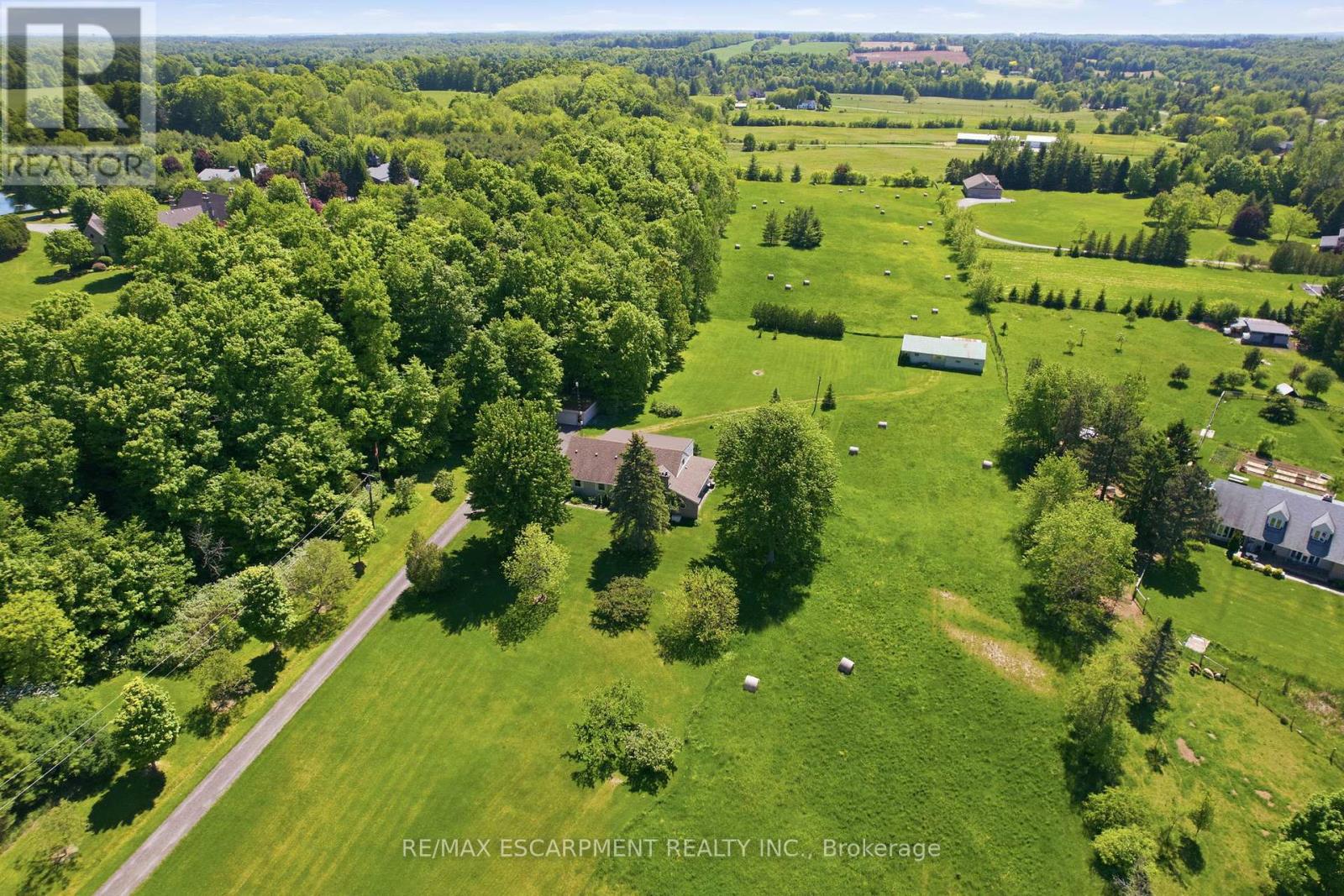 5724 Blind Line, Burlington, Ontario  L7P 0B2 - Photo 4 - W13243626