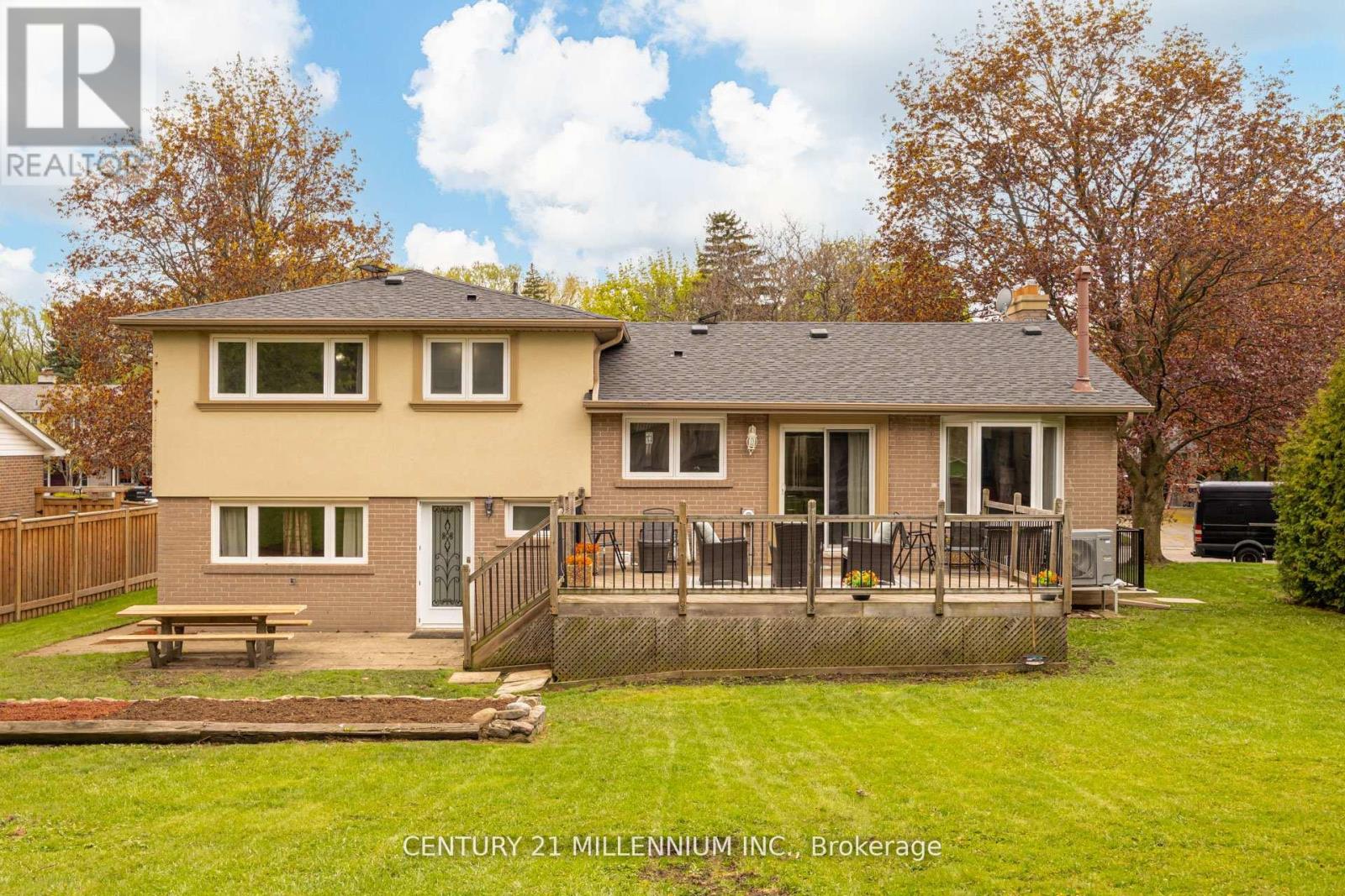 18 Ridgehill Drive, Brampton, Ontario  L6Y 2C4 - Photo 32 - W13243696