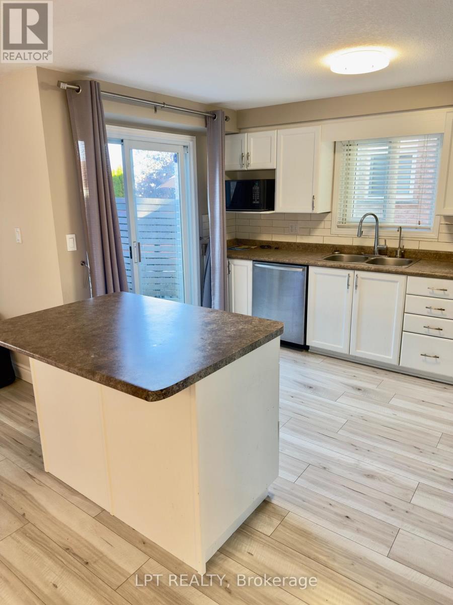 908 Copper Leaf Crescent, Kitchener, Ontario  N2E 3W1 - Photo 12 - X13243662