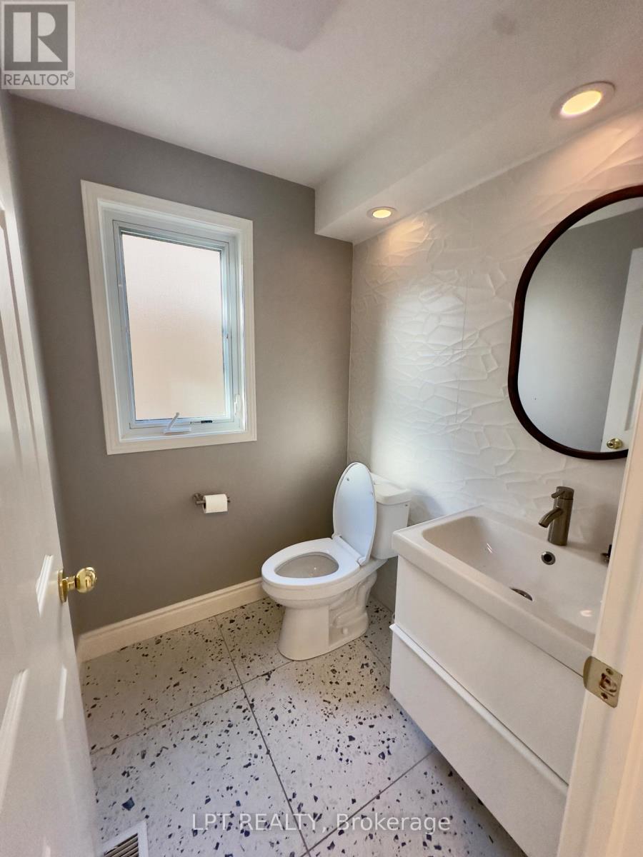 908 Copper Leaf Crescent, Kitchener, Ontario  N2E 3W1 - Photo 5 - X13243662