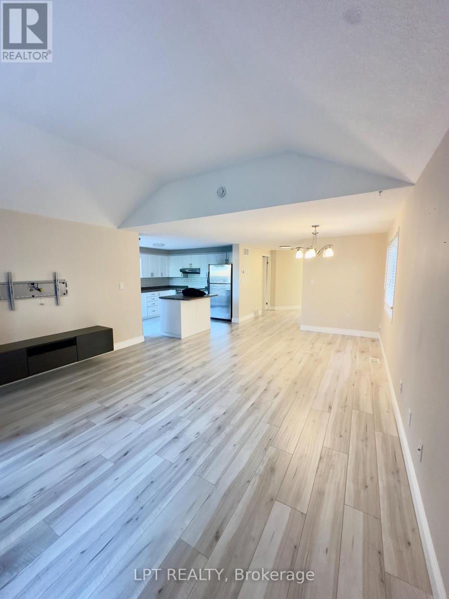 908 Copper Leaf Crescent, Kitchener, Ontario  N2E 3W1 - Photo 8 - X13243662