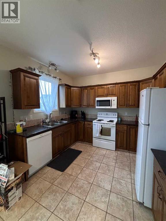 36, 762 Heritage Boulevard W, Lethbridge, Alberta  T1K 0W1 - Photo 5 - A2318132