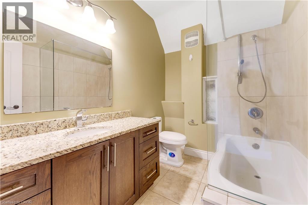 561 Queen Street S Unit# Upper, Kitchener, Ontario  N2G 1W9 - Photo 12 - 40835783