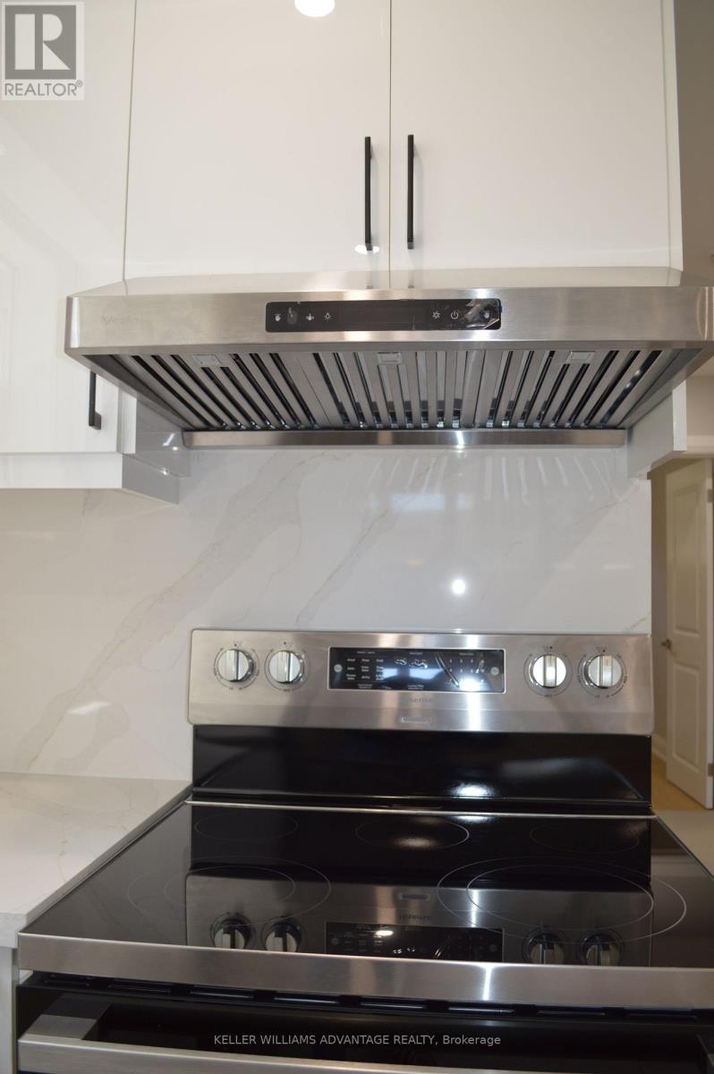 100 Portland Street, Toronto, Ontario  M8Y 1A7 - Photo 31 - W13243362