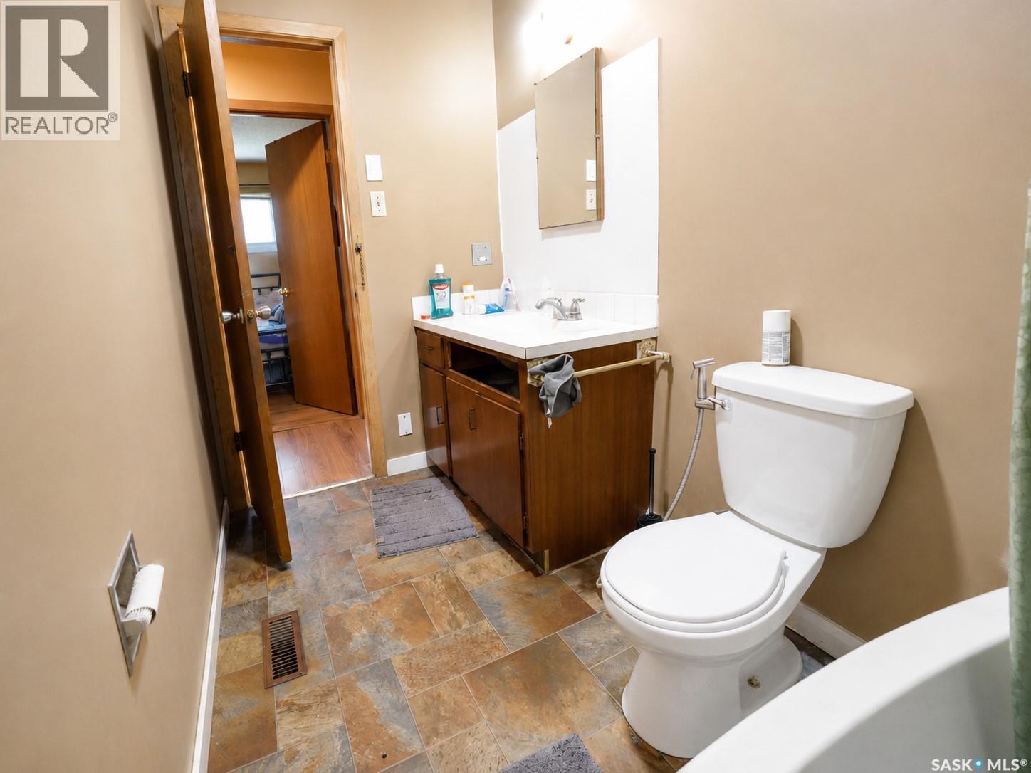 1420 Grosvenor Street, Regina, Saskatchewan  S4N 1R3 - Photo 19 - SK037974