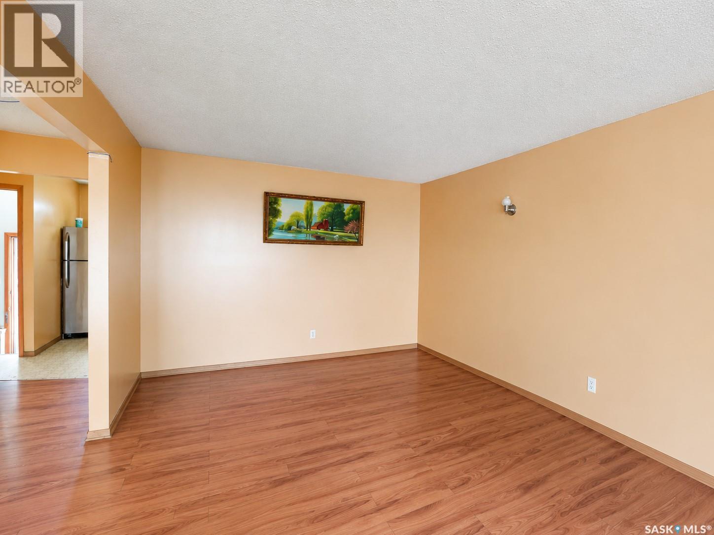 1420 Grosvenor Street, Regina, Saskatchewan  S4N 1R3 - Photo 5 - SK037974