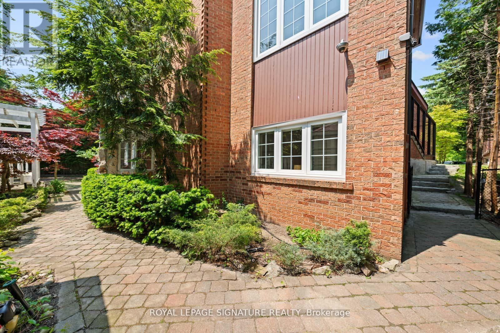 23 BRANDY COURT, Toronto, Ontario