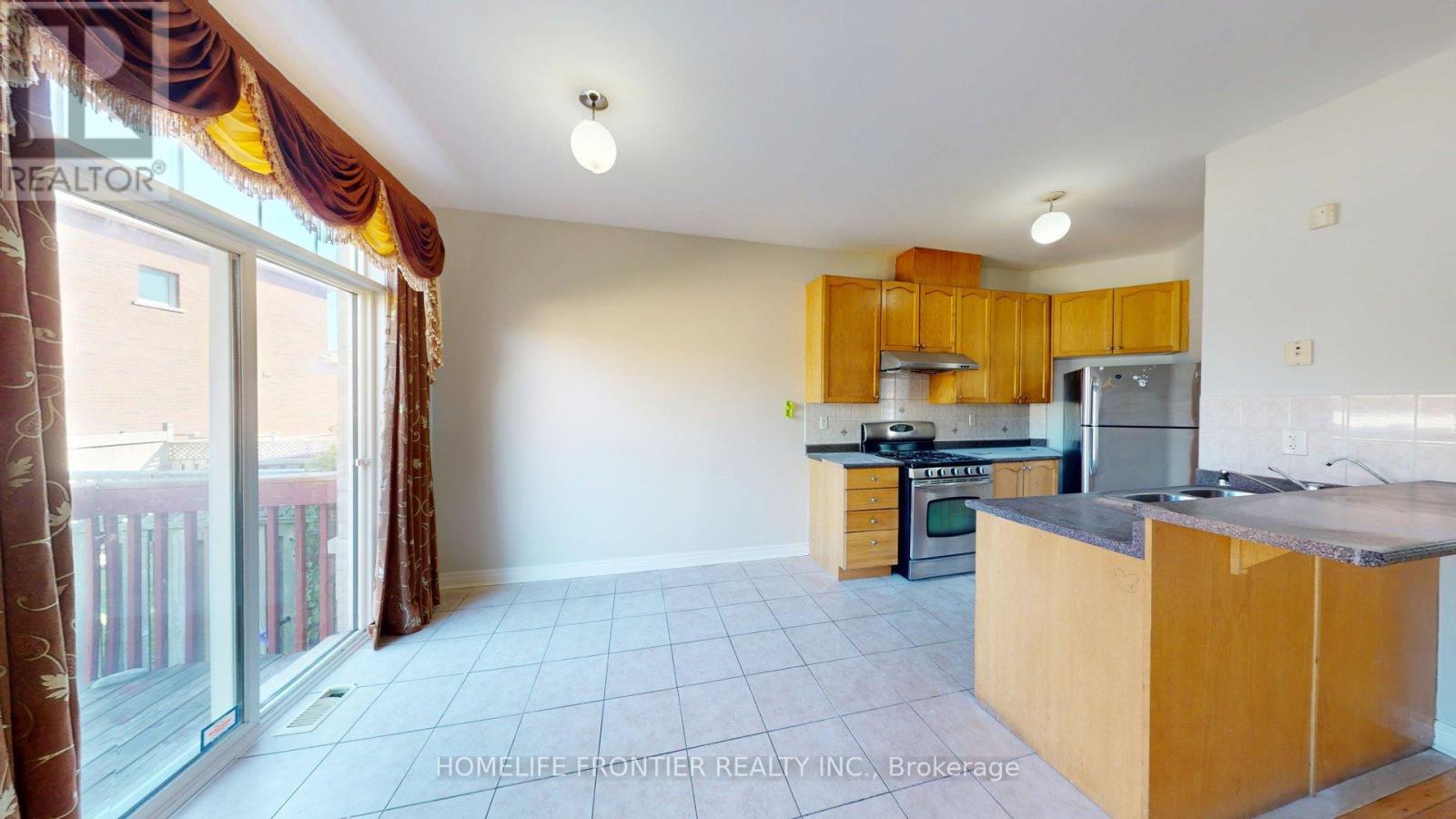 25 Rocky Point Crescent, Brampton, Ontario  L6V 4R7 - Photo 7 - W13144414