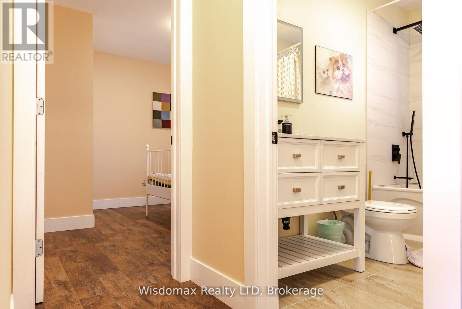 5291 Stamford Street, Niagara Falls, Ontario  L2E 1N2 - Photo 10 - X13243756