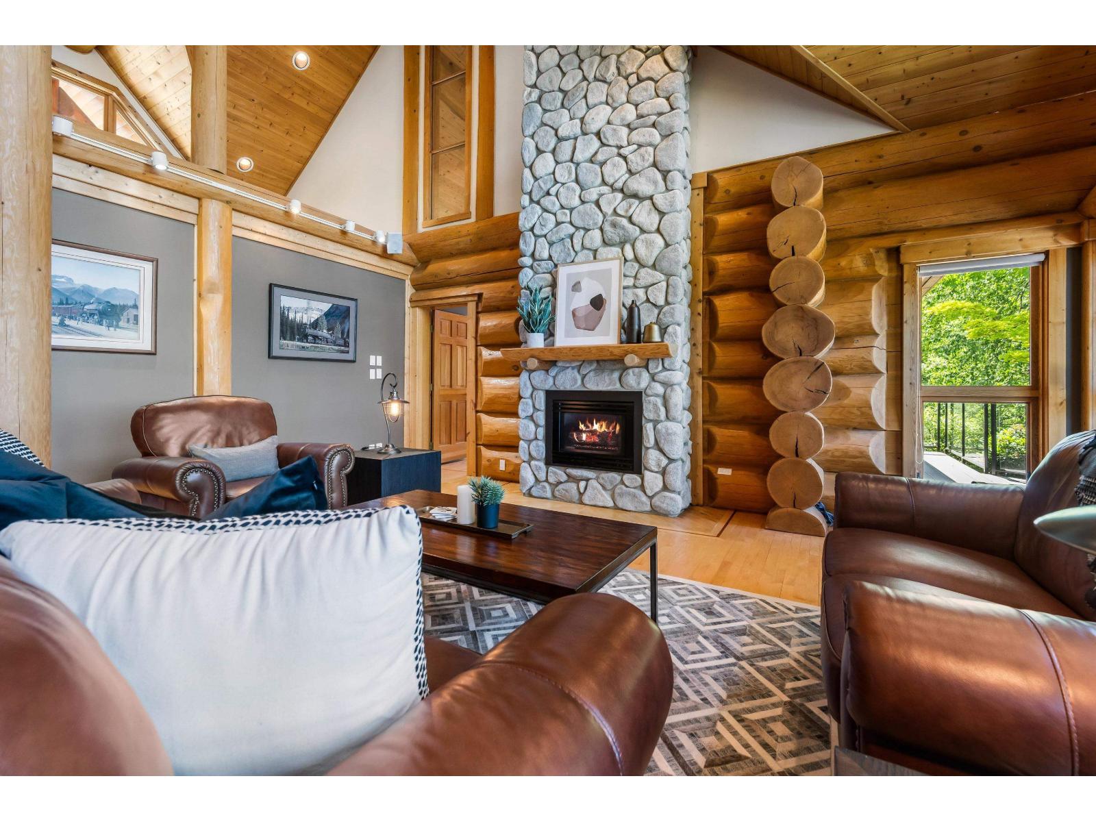 43583 Bracken Drive, Chilliwack Mountain, Chilliwack, British Columbia  V2R 4A3 - Photo 12 - R3132224