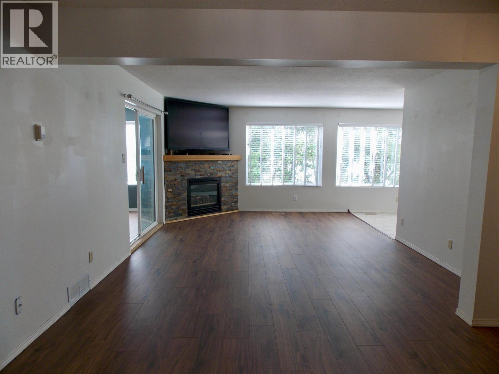 4126 Mckinley Drive, Lac La Hache, British Columbia  V0K 1T0 - Photo 9 - R3130023