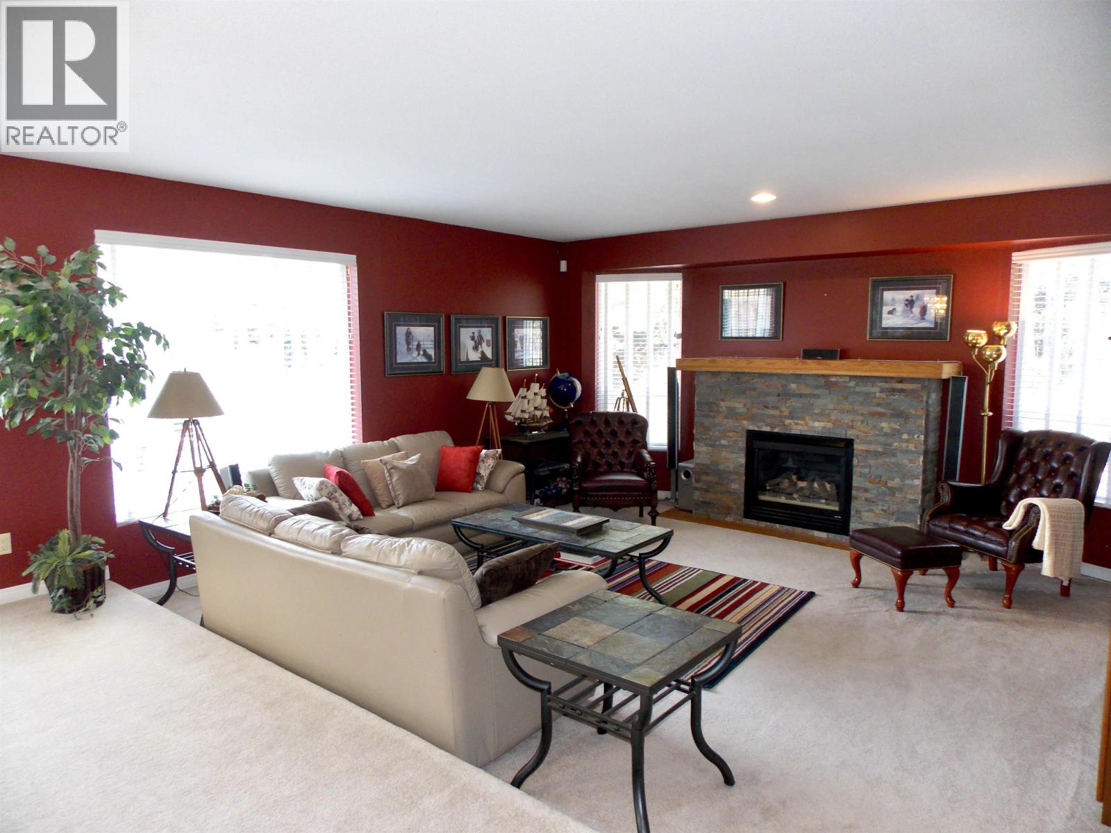 4126 Mckinley Drive, Lac La Hache, British Columbia  V0K 1T0 - Photo 6 - R3130023