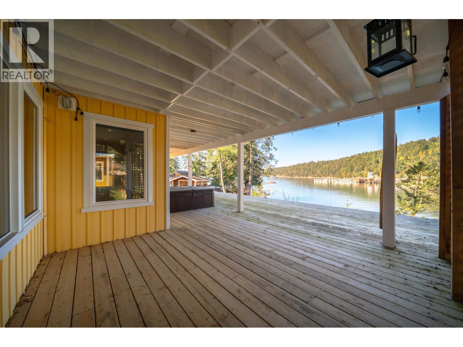 225 Mariners Way, Mayne Island, British Columbia  V0N 2J2 - Photo 11 - R3132444