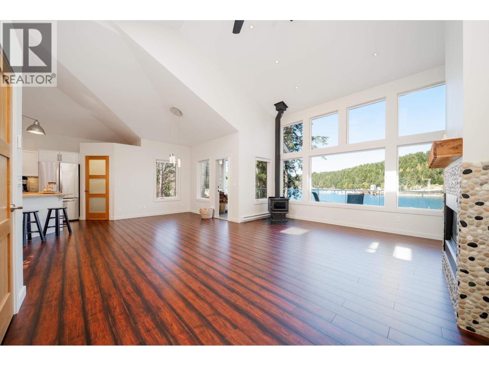 225 Mariners Way, Mayne Island, British Columbia  V0N 2J2 - Photo 13 - R3132444