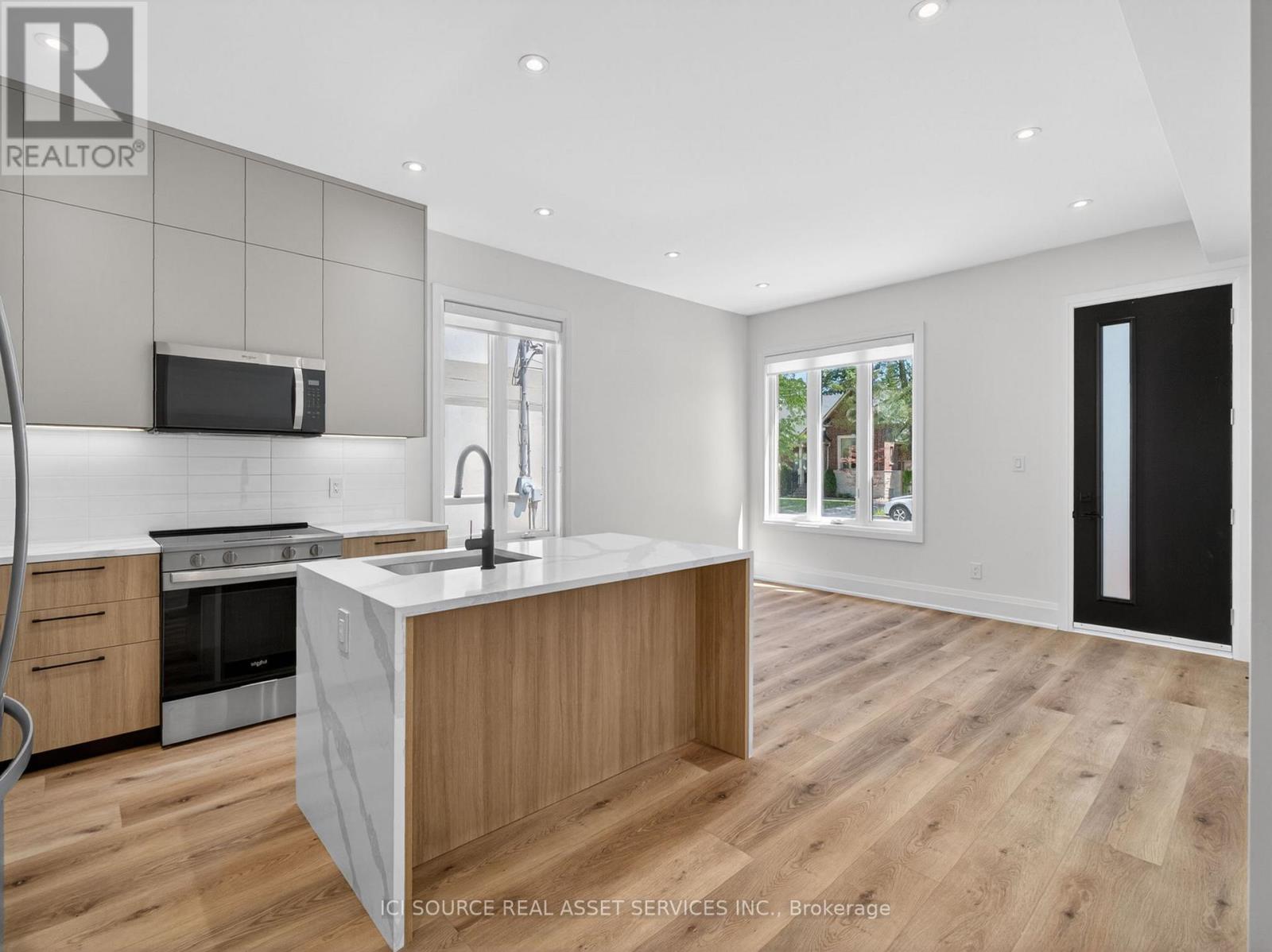 Unit 1 - 28 Norcross Road, Toronto, Ontario  M3H 2R4 - Photo 4 - C13243724