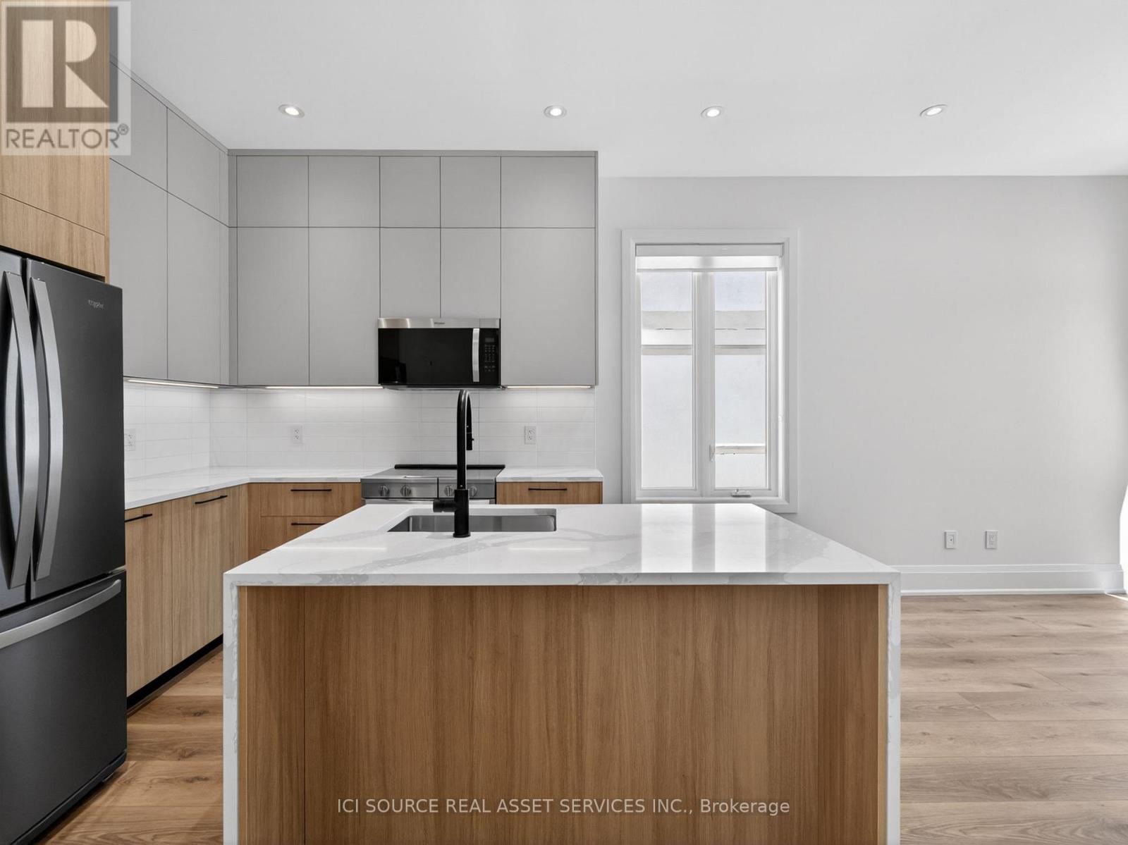 Unit 1 - 28 Norcross Road, Toronto, Ontario  M3H 2R4 - Photo 8 - C13243724