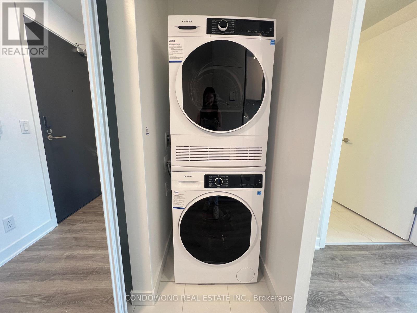 3715 - 180 Front Street E, Toronto, Ontario  M5A 0A9 - Photo 8 - C13243754