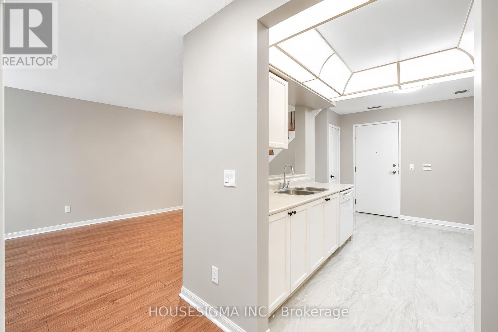 212 - 1400 The Esplanade N, Pickering, Ontario  L1V 6V2 - Photo 11 - E13243706