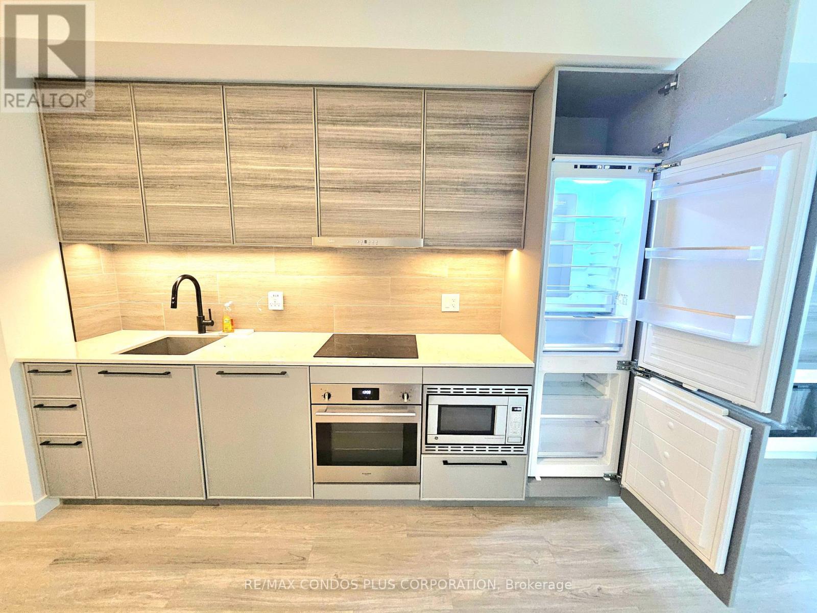 345 - 1050 Eastern Avenue, Toronto, Ontario  M4L 0B7 - Photo 4 - E13243790