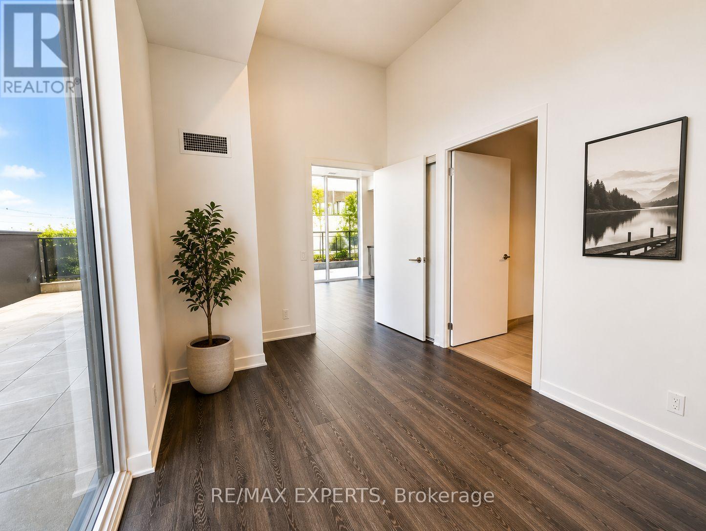 402 - 10 Flavelle Trail, Vaughan, Ontario  L4L 1V8 - Photo 4 - N13243716