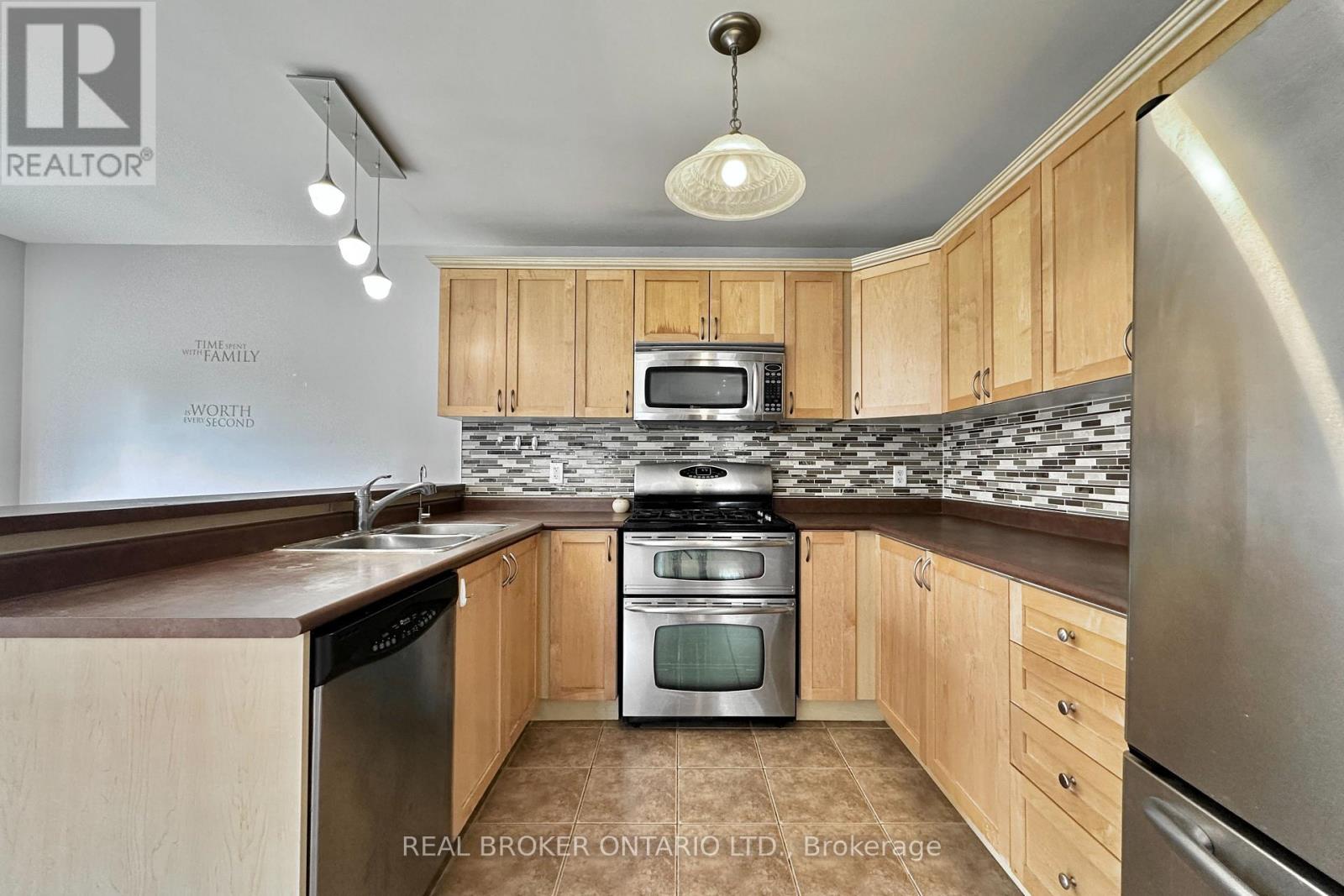 1 Armando Drive, Markham, Ontario  L6E 2B4 - Photo 15 - N13243774
