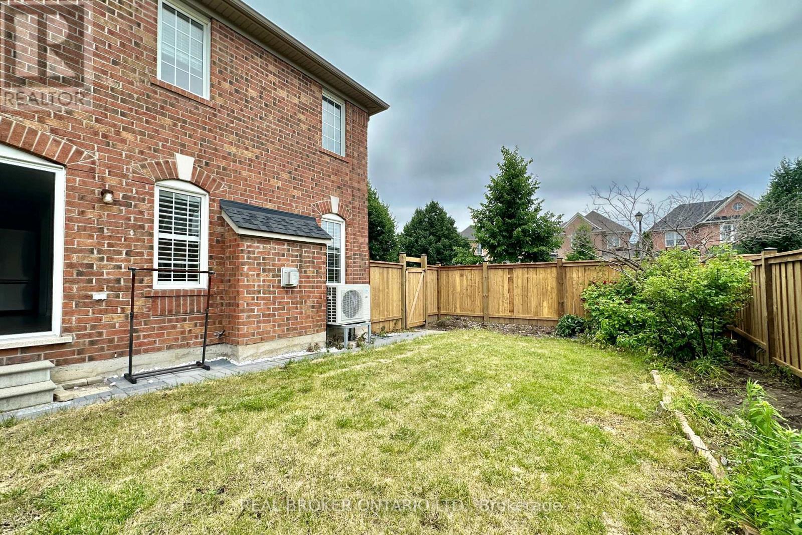 1 Armando Drive, Markham, Ontario  L6E 2B4 - Photo 21 - N13243774