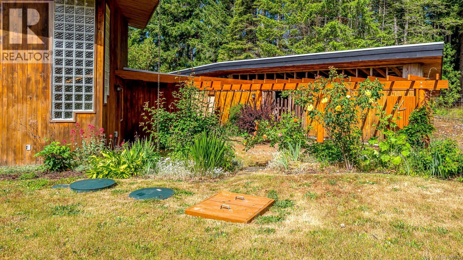 6161 Lacon Rd, Denman Island, British Columbia  V0R 1T0 - Photo 61 - 1028915