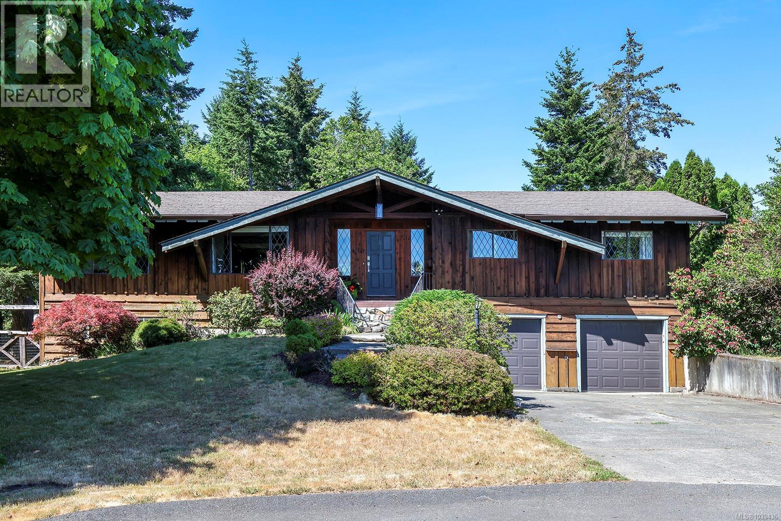 611 Crestview Dr
