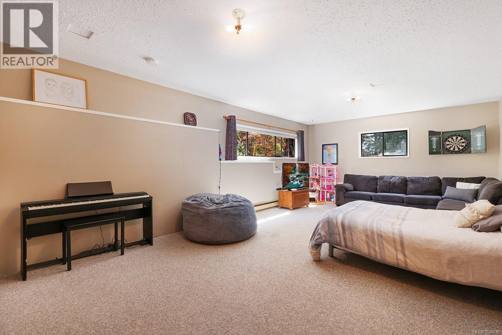 611 Crestview Dr, Comox, British Columbia  V9M 3E6 - Photo 35 - 1039436