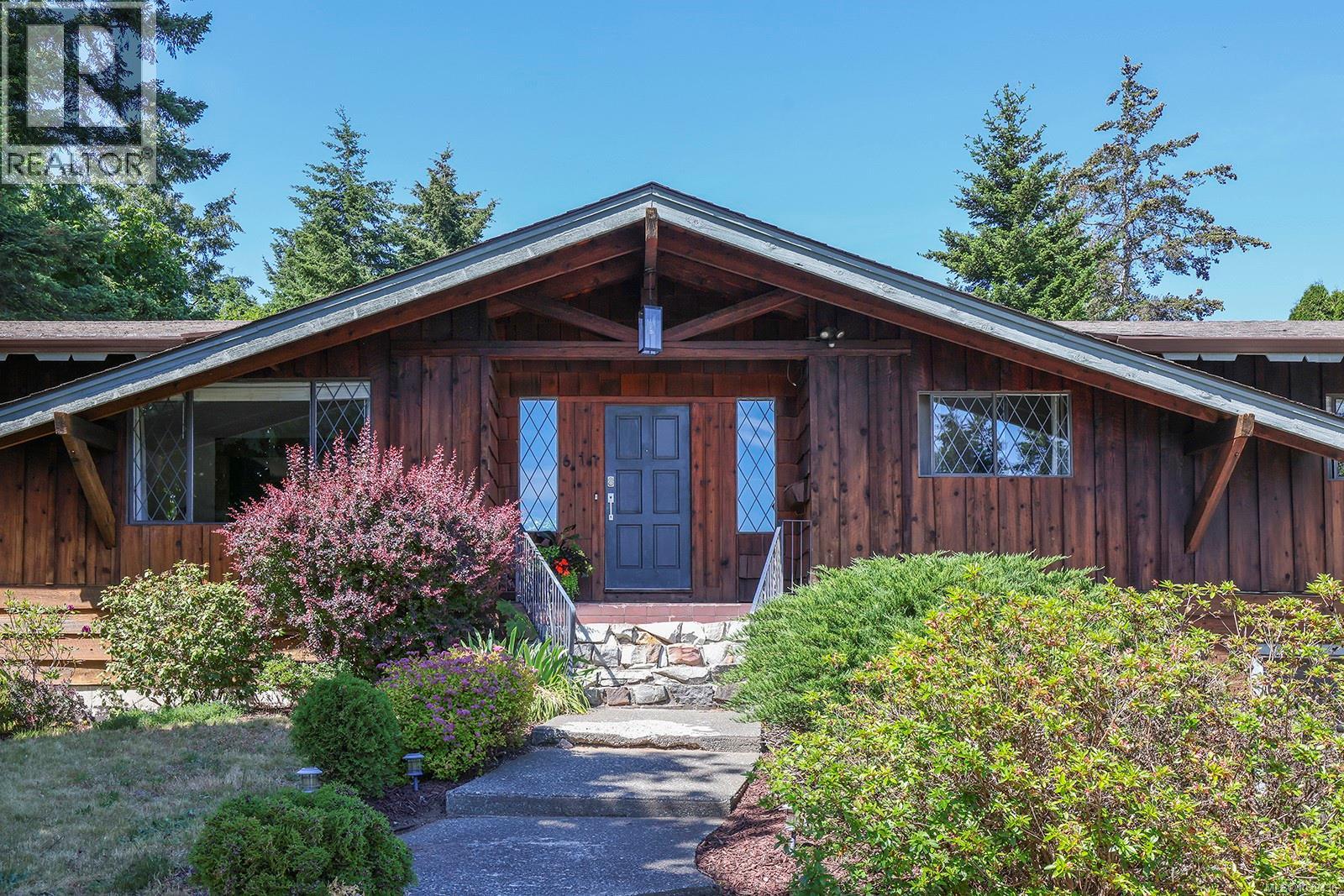 611 Crestview Dr, Comox, British Columbia  V9M 3E6 - Photo 6 - 1039436